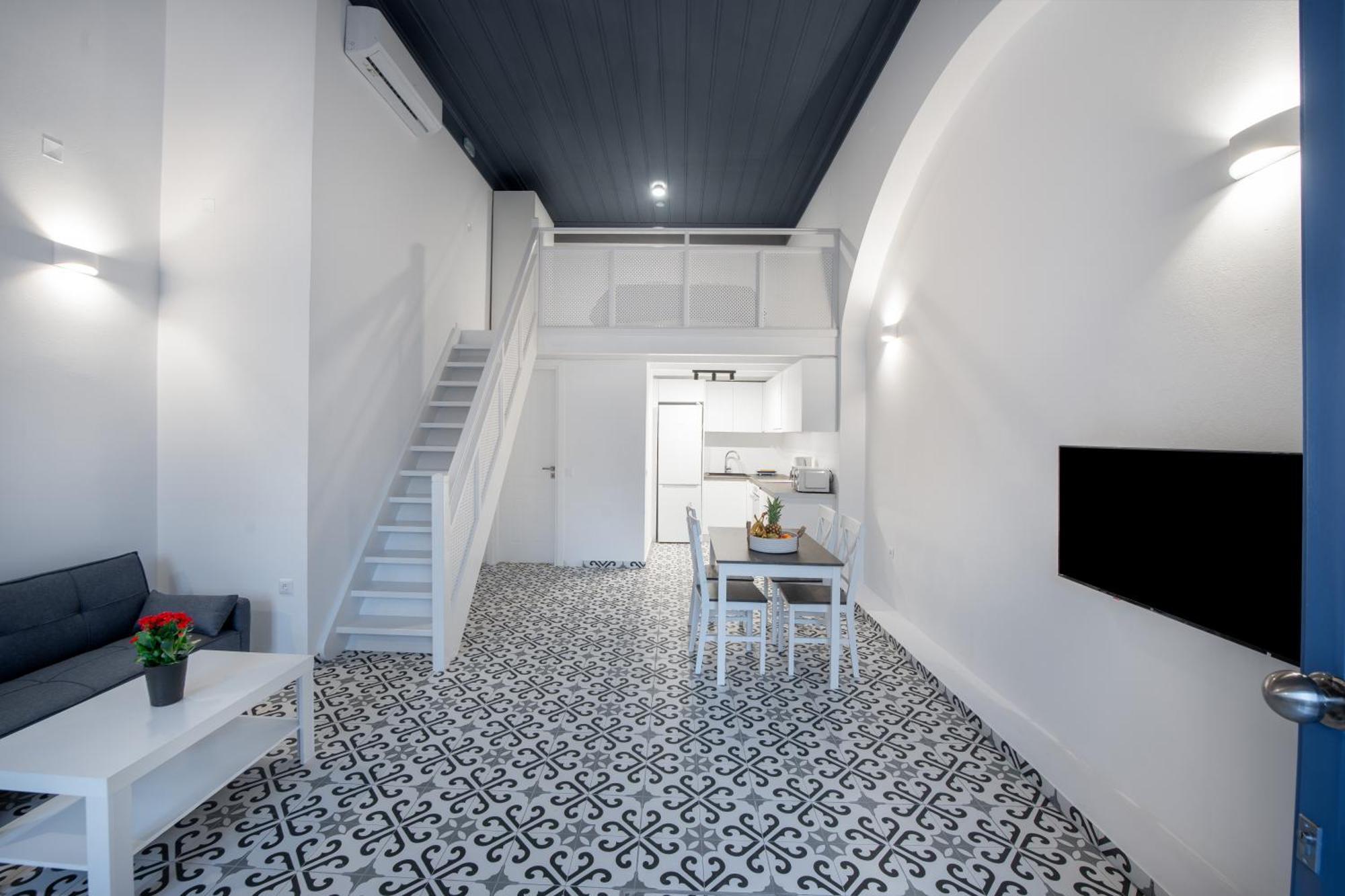 Porto Harani Seaside Apartments Sými Esterno foto