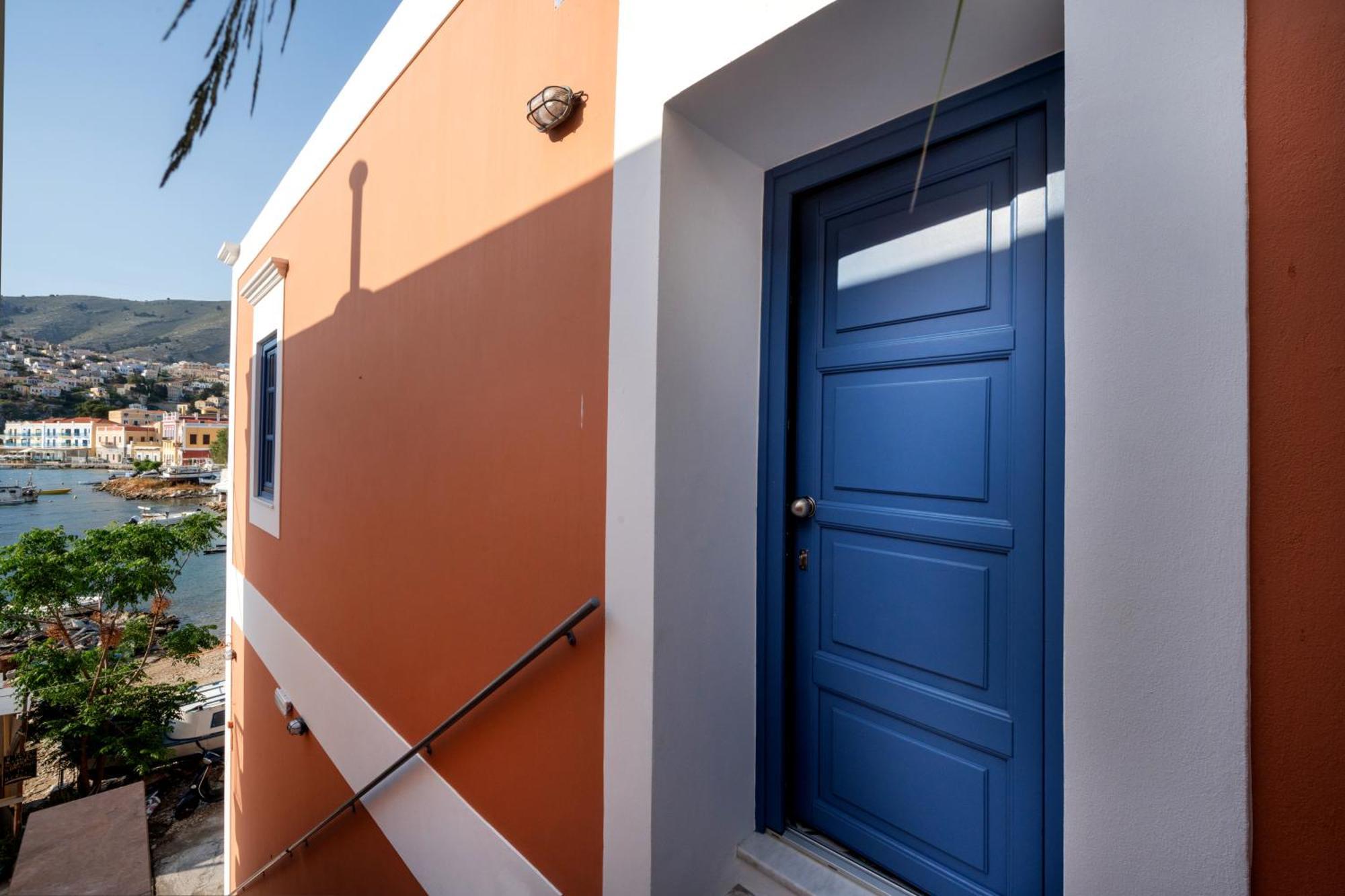 Porto Harani Seaside Apartments Sými Esterno foto