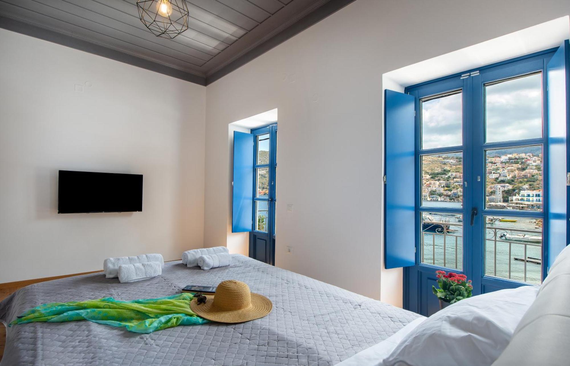 Porto Harani Seaside Apartments Sými Esterno foto