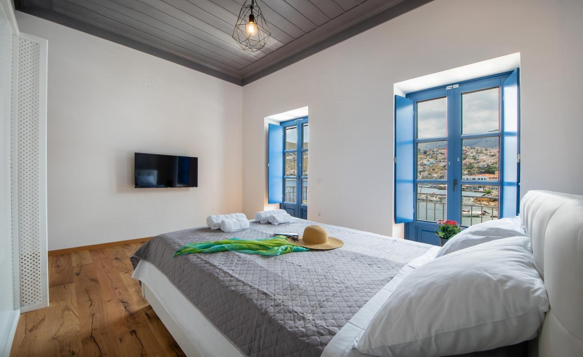Porto Harani Seaside Apartments Sými Esterno foto